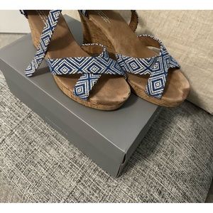 TOMS Strappy Ink Blue Woven Diamond Cork Wedge Sandals Women's Size 10